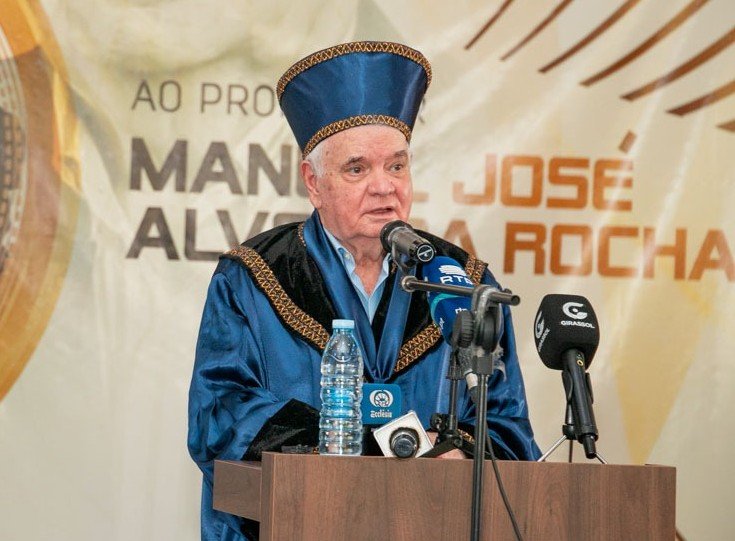 Banco Mundial homenageia Alves da Rocha na UCAN