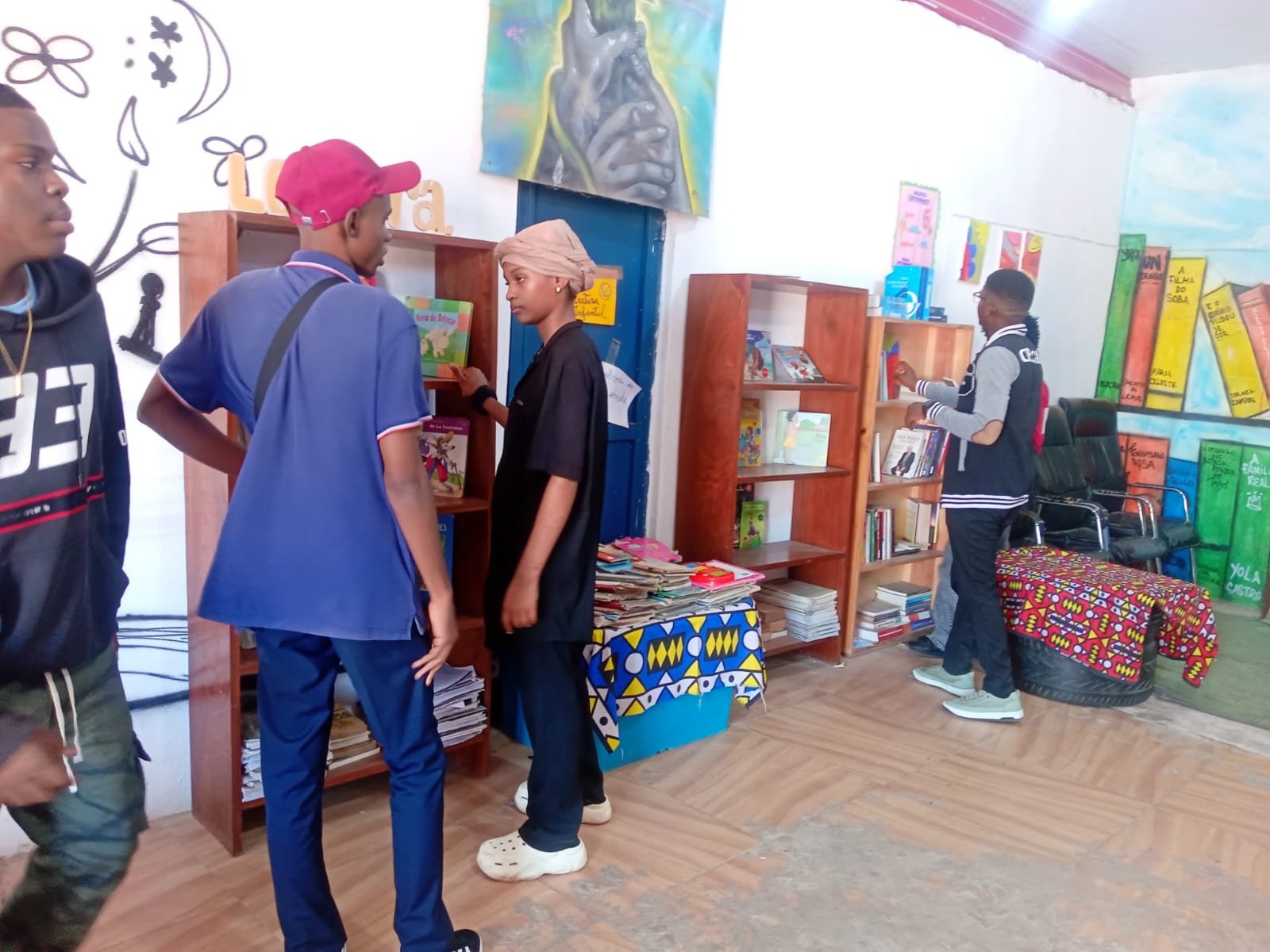 Contr’Ignorância: da escassez aos 4 mil livros e 60 leitores regulares