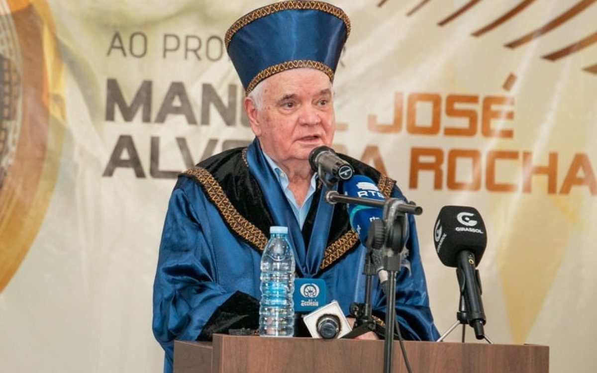 Banco Mundial homenageia Alves da Rocha na UCAN