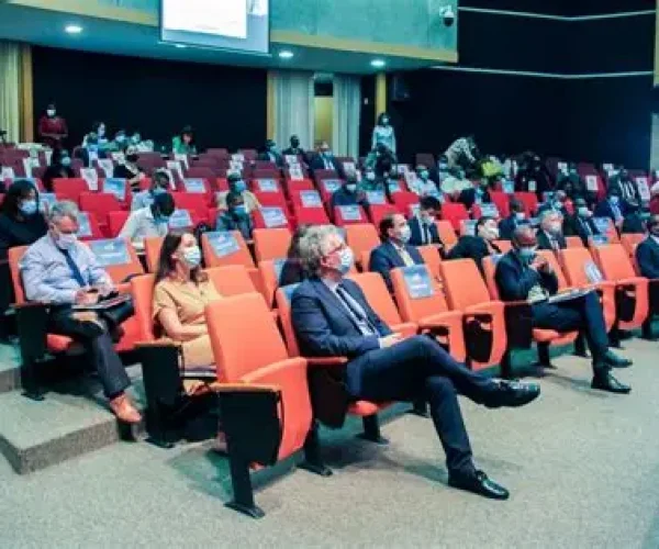 UAN acolhe conferência sobre Direito Internacional e navegação global